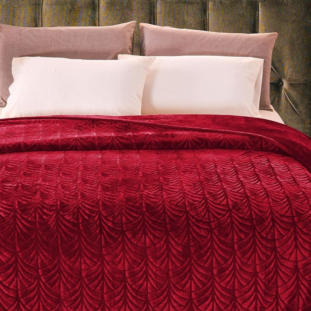 Ruby Red Art Deco Pattern King Size Bed Plush Textured Soft Velvety Blanket New
